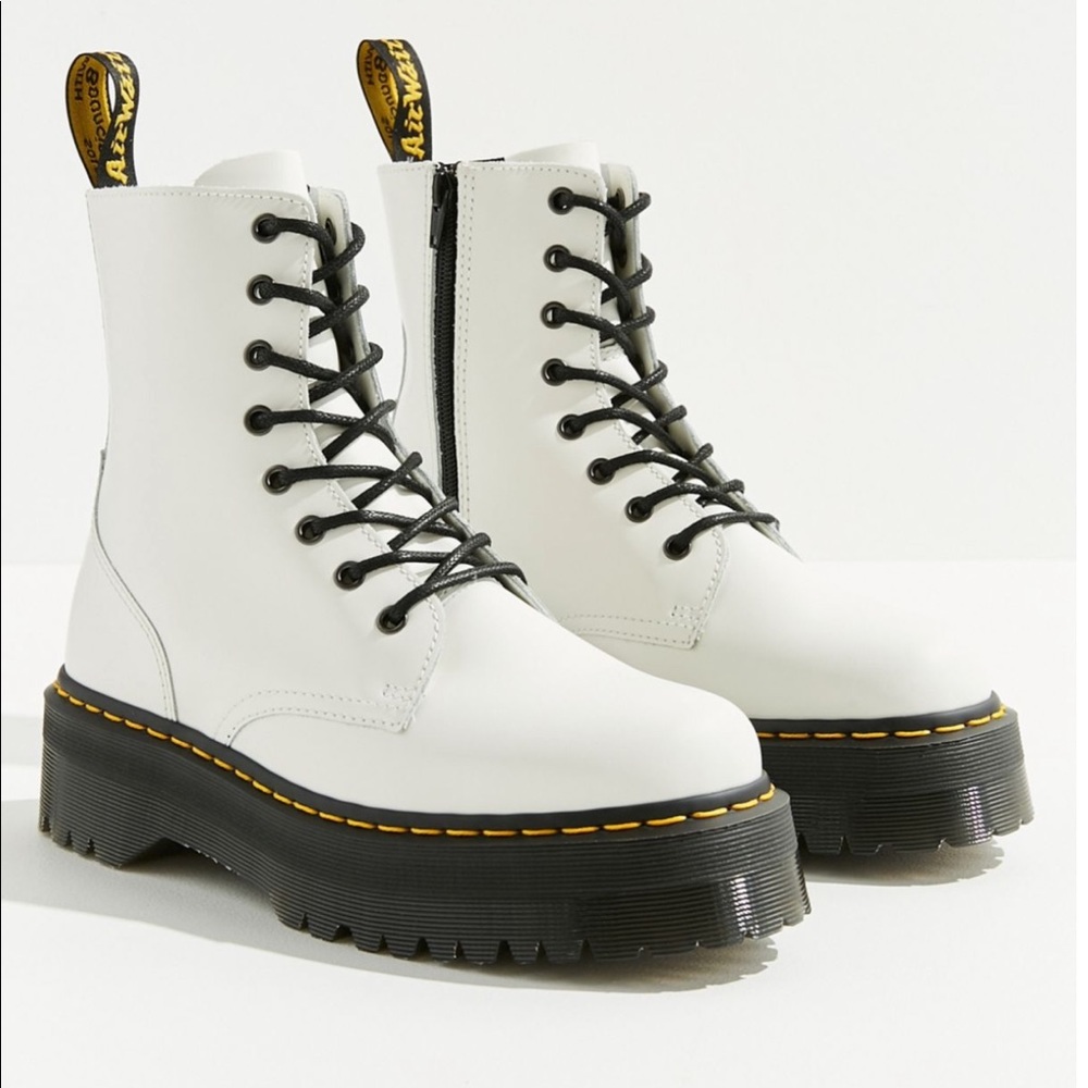 Dr. Martens Jadon Platform